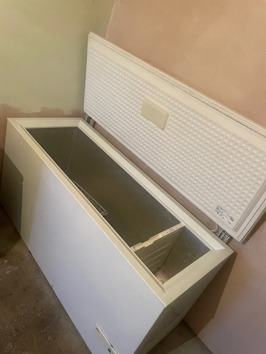 Bosch chest freezer - Image 1