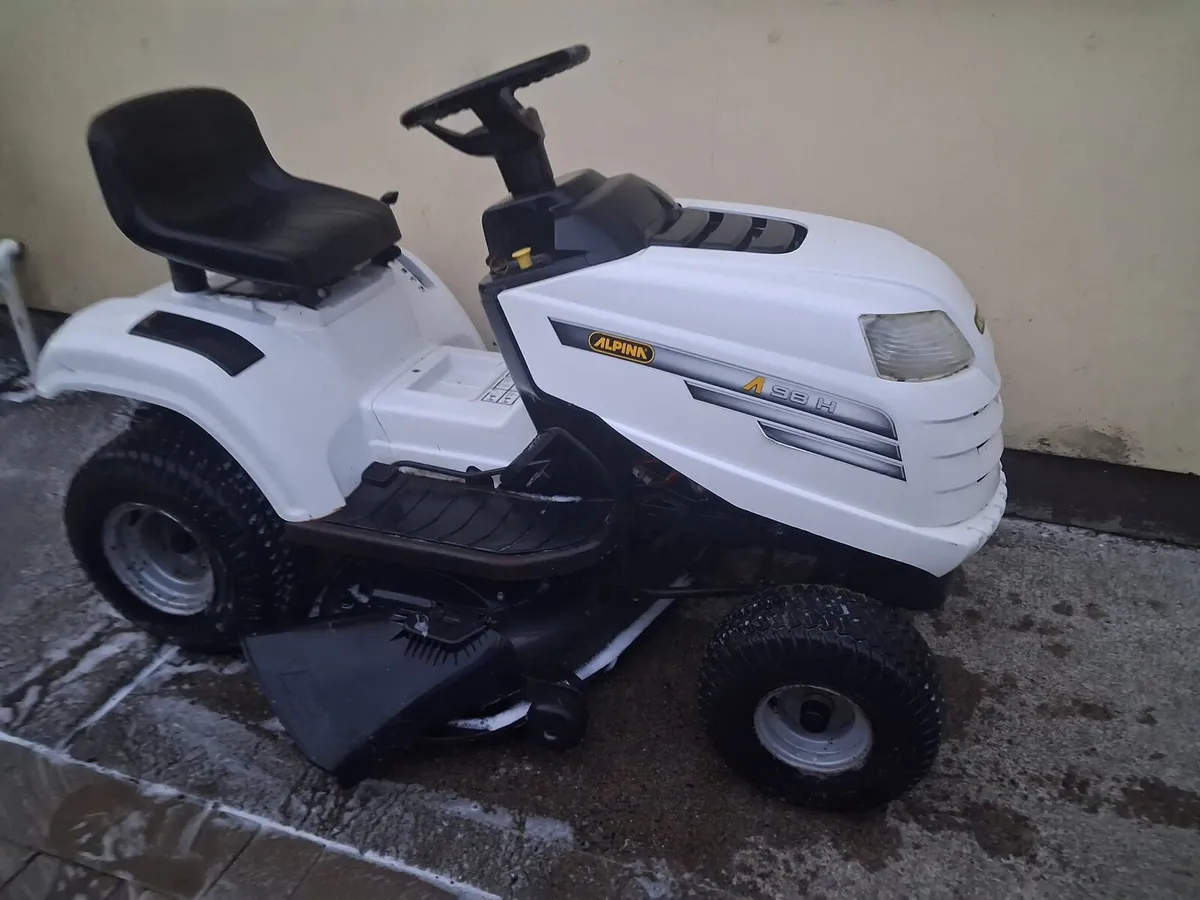 Alpina mulcher lawnmower - Image 1