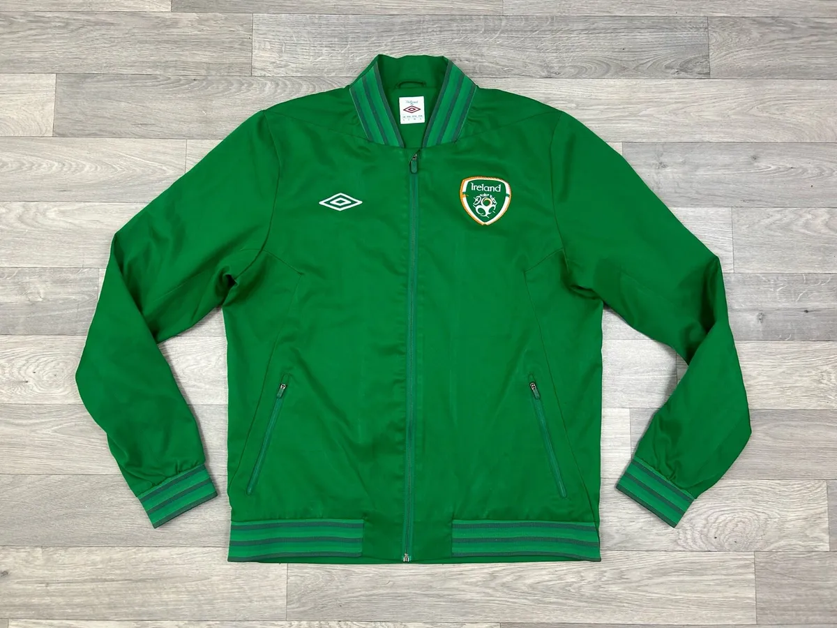 Umbro Ireland Football Bomber Jacket Mens Large - Image 1
