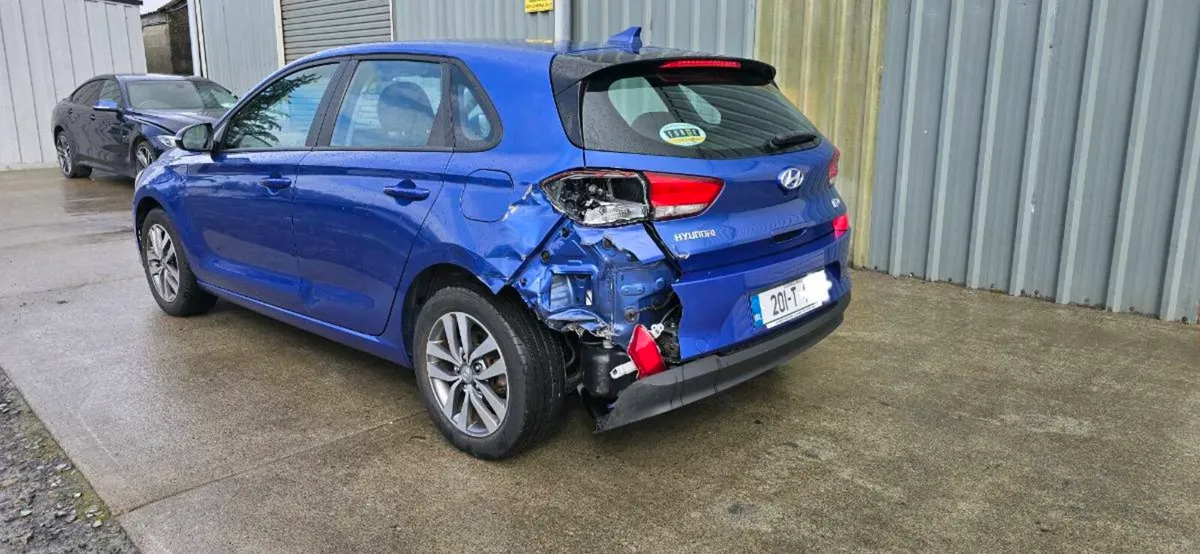 201 HYUNDAI I30 DIESEL - Image 4