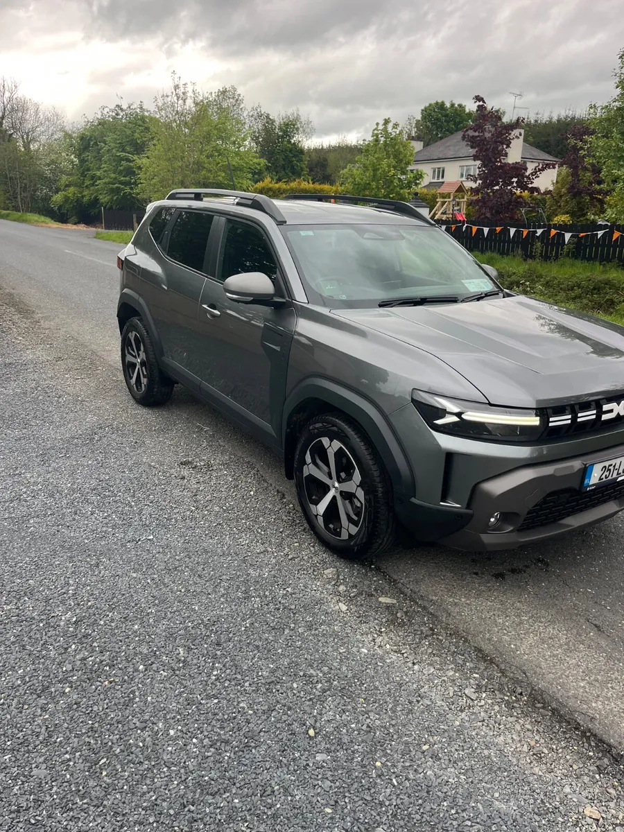 251  DACIA  DUSTER - Image 1