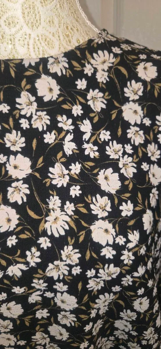 Primark Black White Floral Boho Blouse UK 14 Long - Image 2