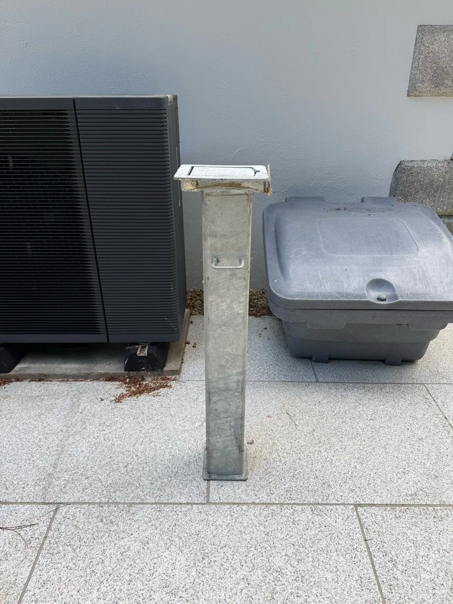 Heavy Duty Security Bollards - Image 1
