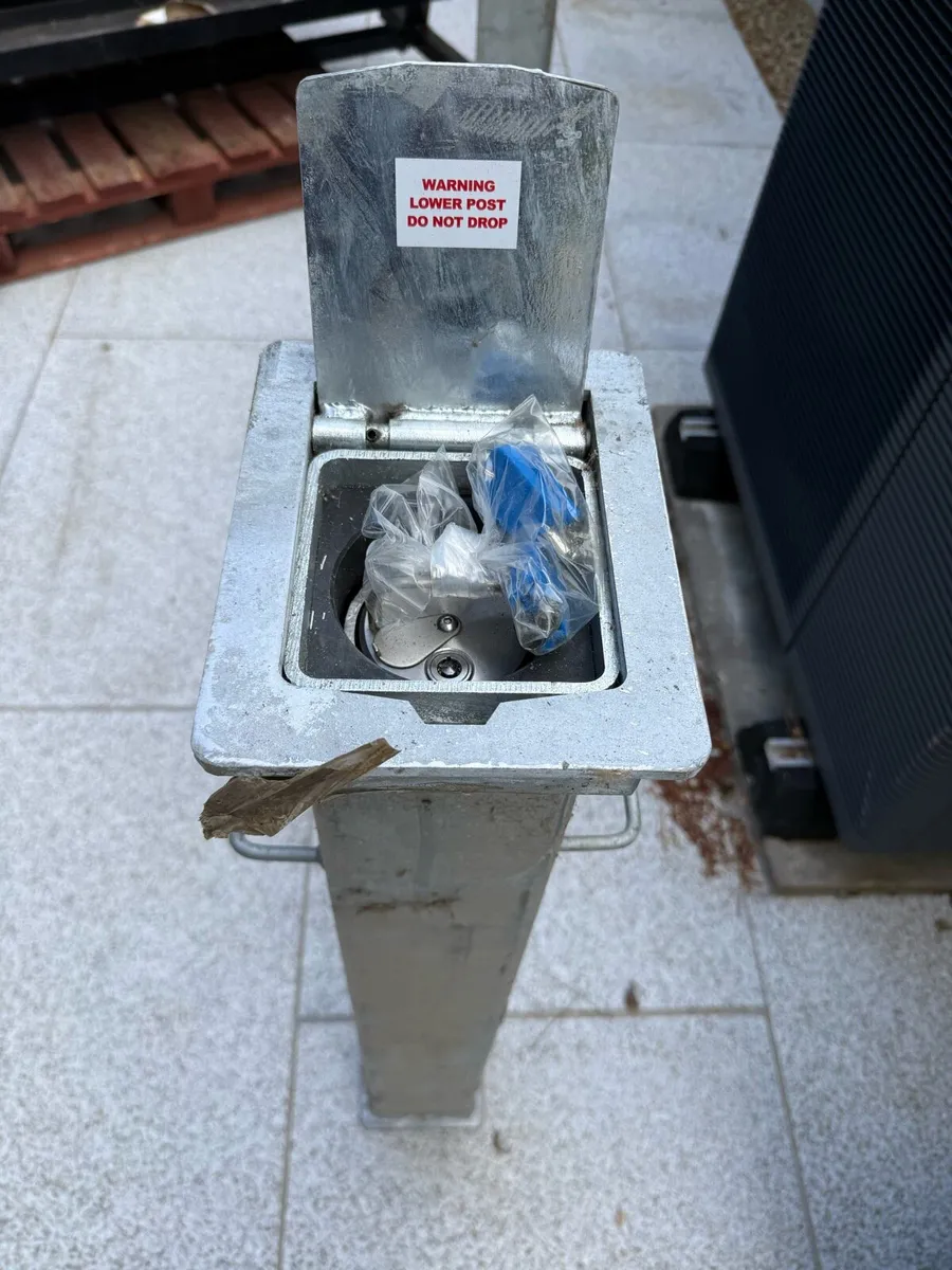 Heavy Duty Security Bollards - Image 2