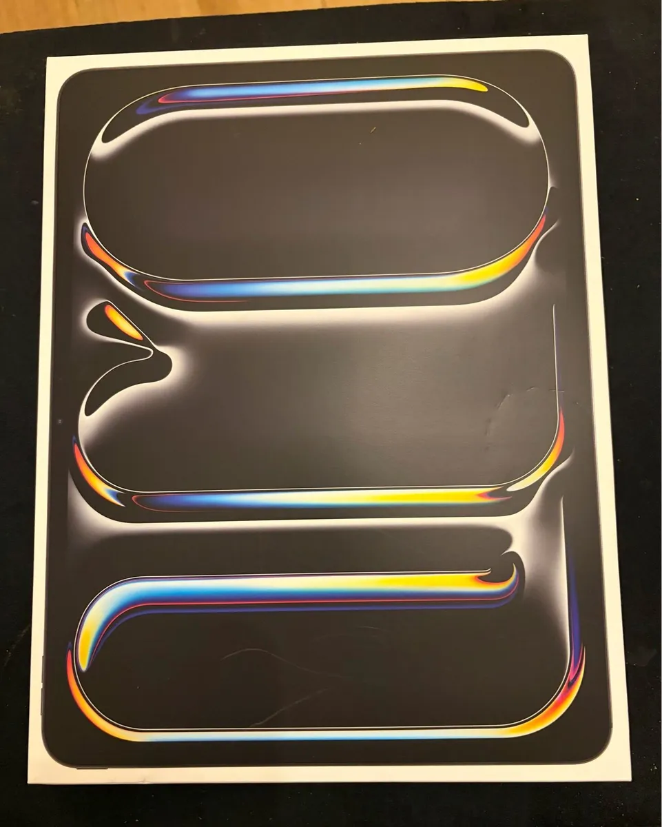 iPad Pro m5 13 inch 256gb - Image 1