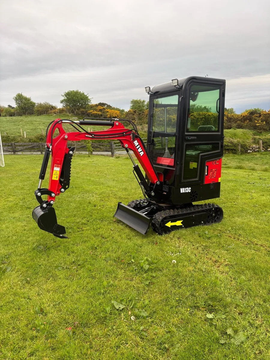1.3 miva digger with cab NO VAT - Image 1