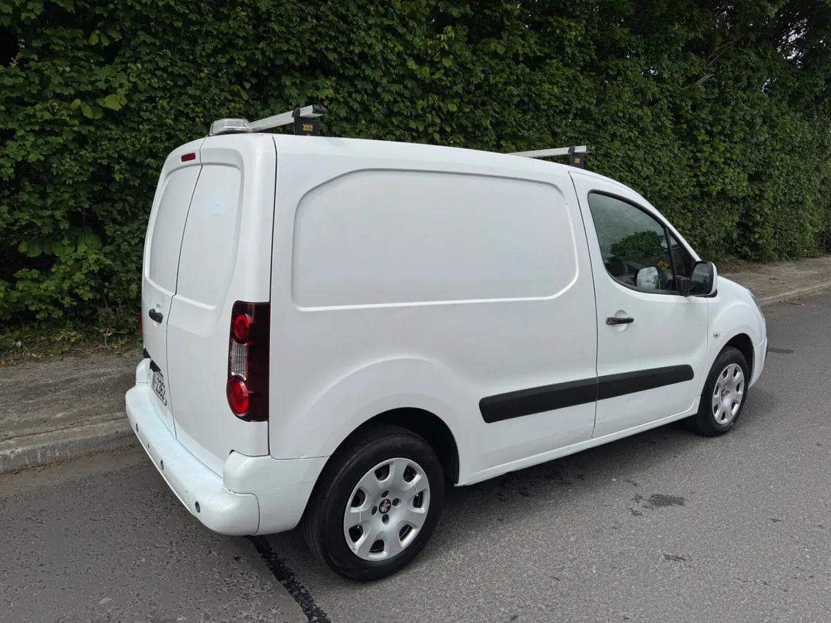 Peugeot Partner 3 seats aircon low mileage - Image 3