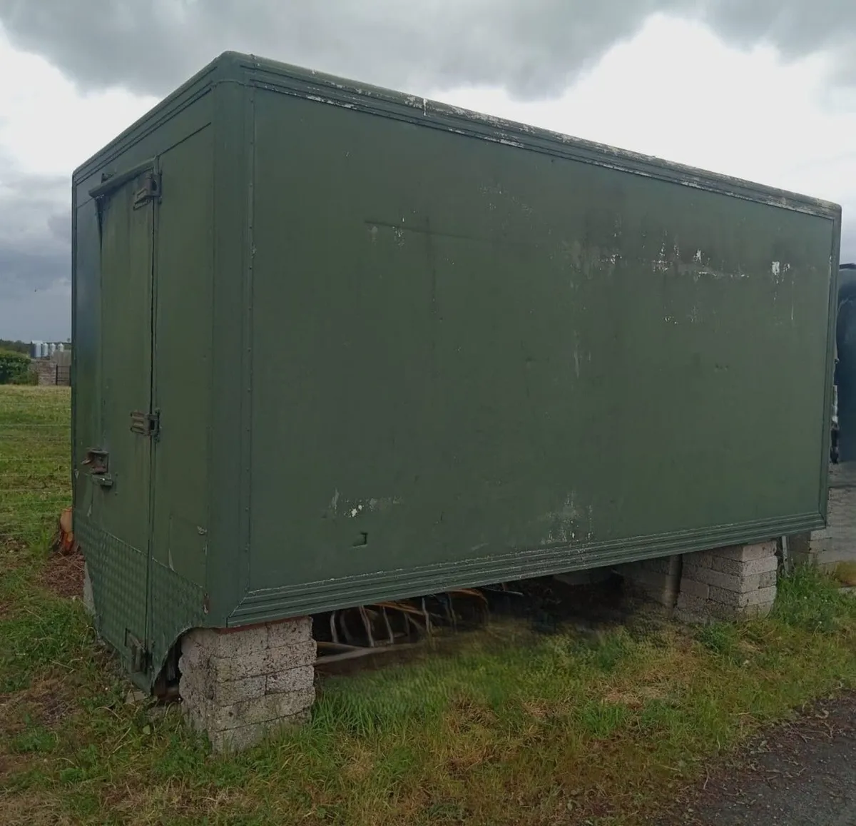 STEEL STORAGE CONTAINER - Image 2