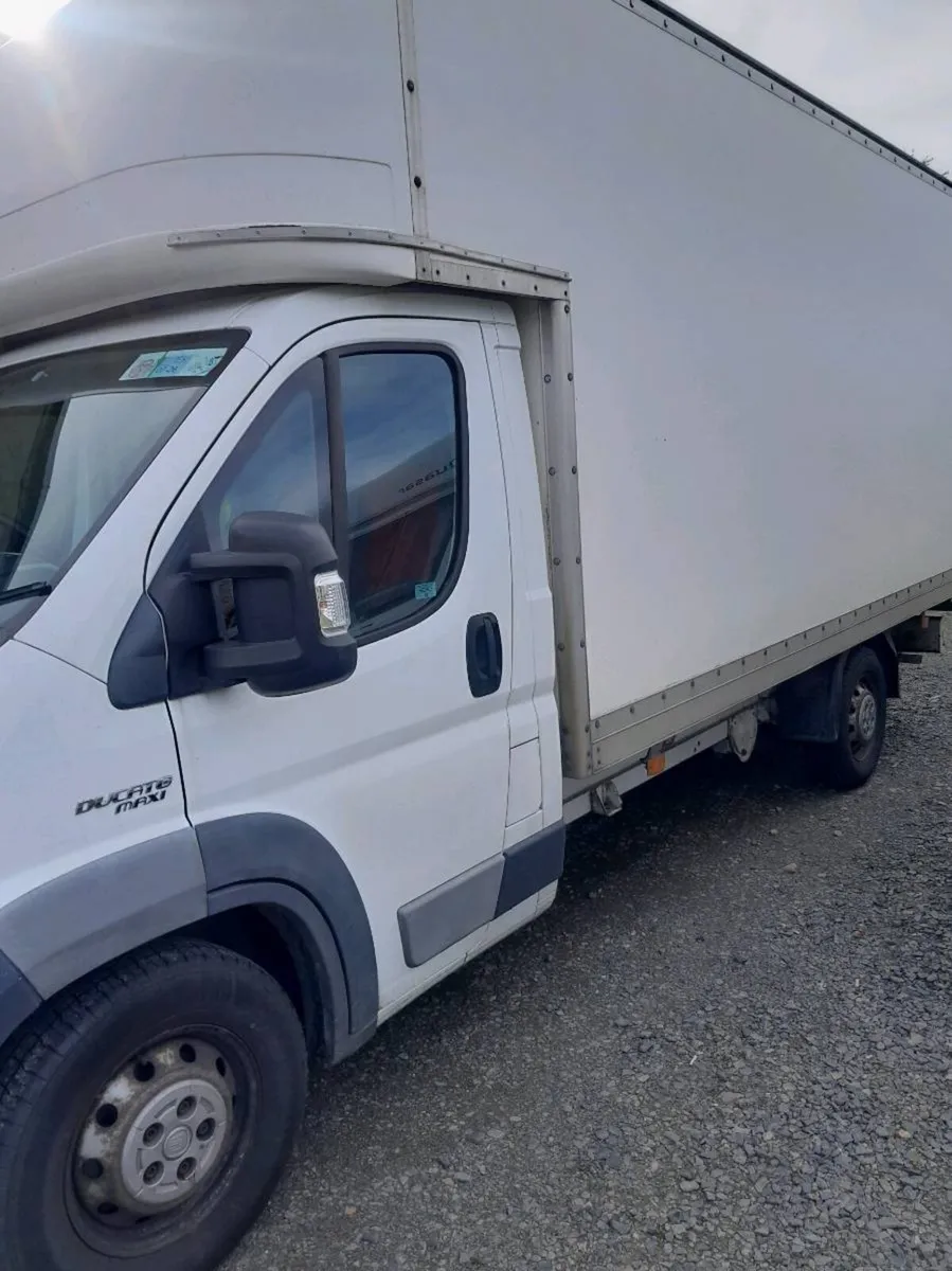 Luton box van - Image 4