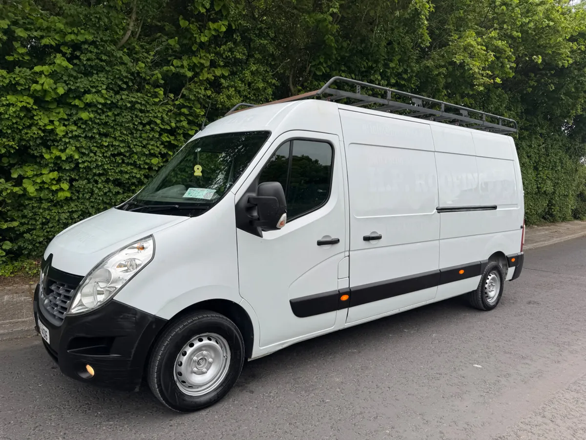 Renault Master low mileage - Image 4