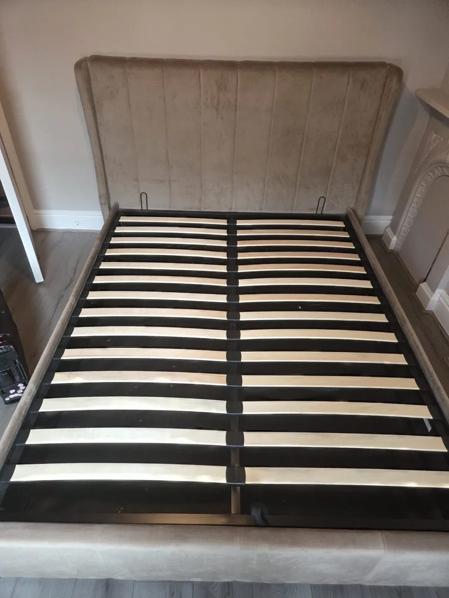 Double bed ottoman - Image 2
