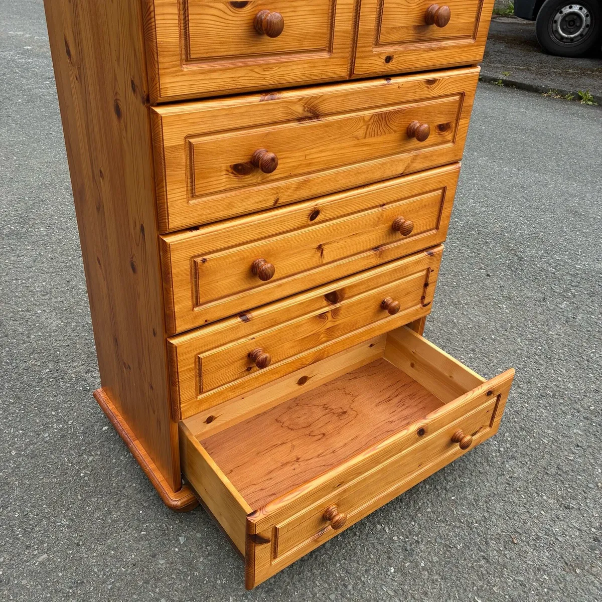 Solid pine chest of Drawers - Image 4
