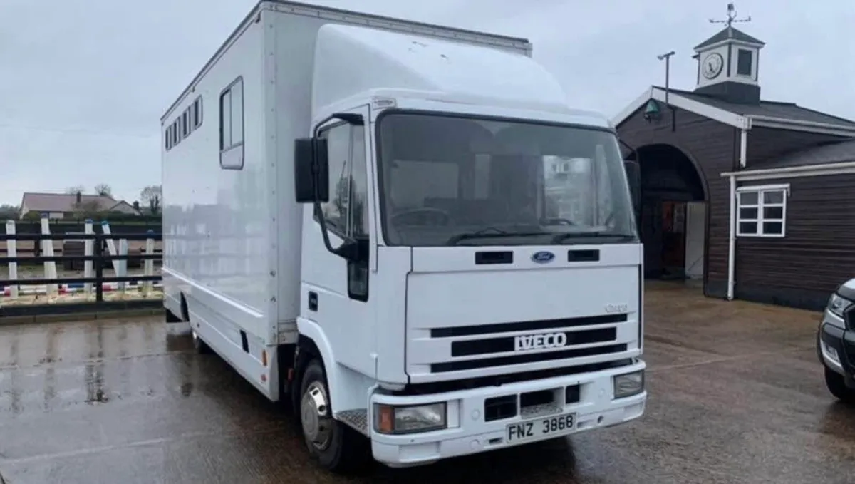 Horse lorry - Image 1