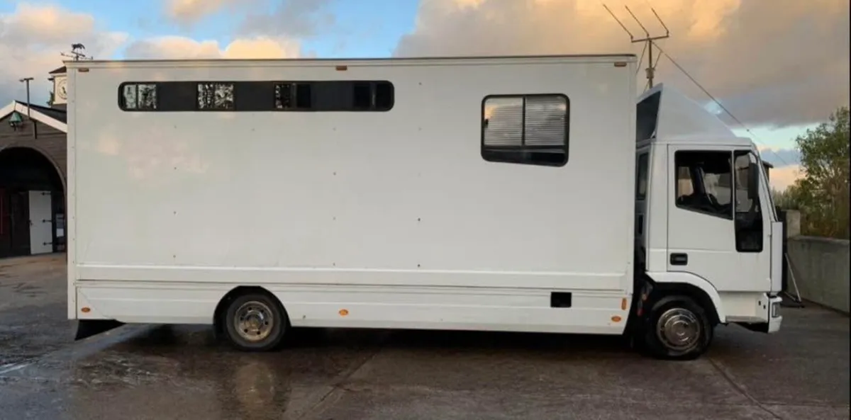 Horse lorry - Image 2
