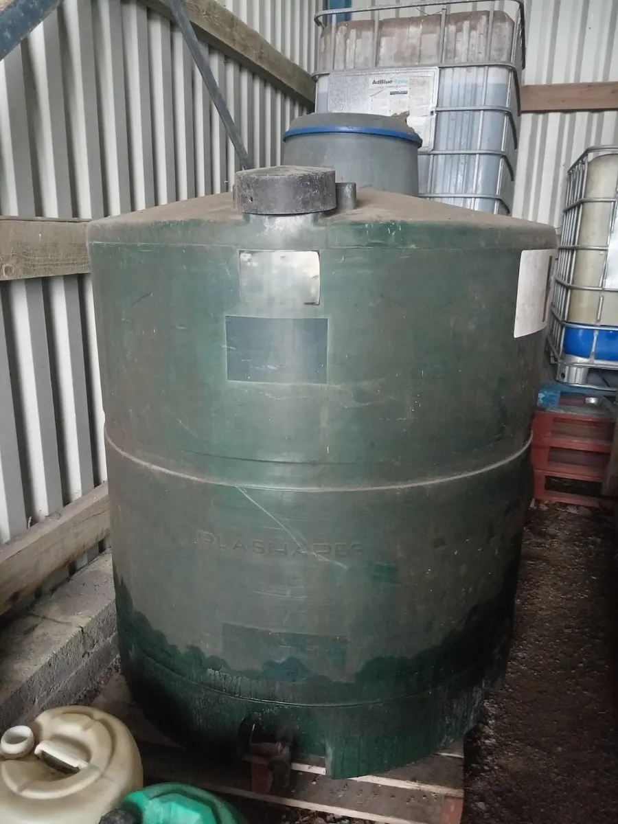 OIL TANK