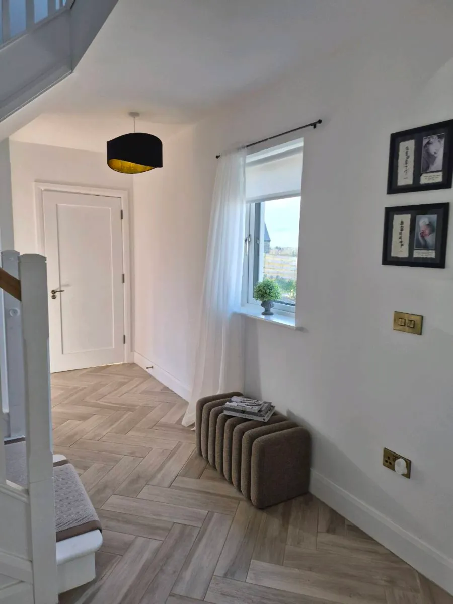 Wooden door with ironmongery - Image 2