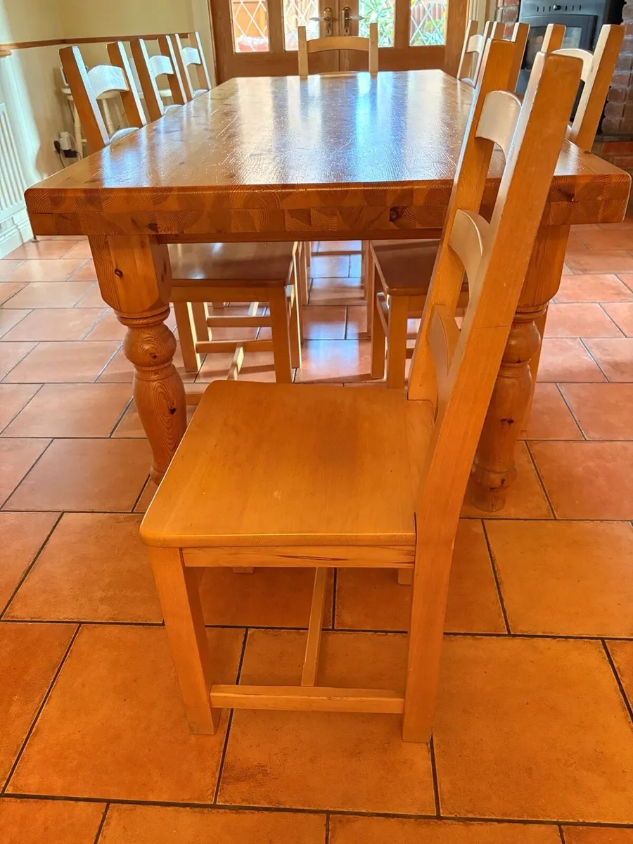 Kitchen table - Image 1