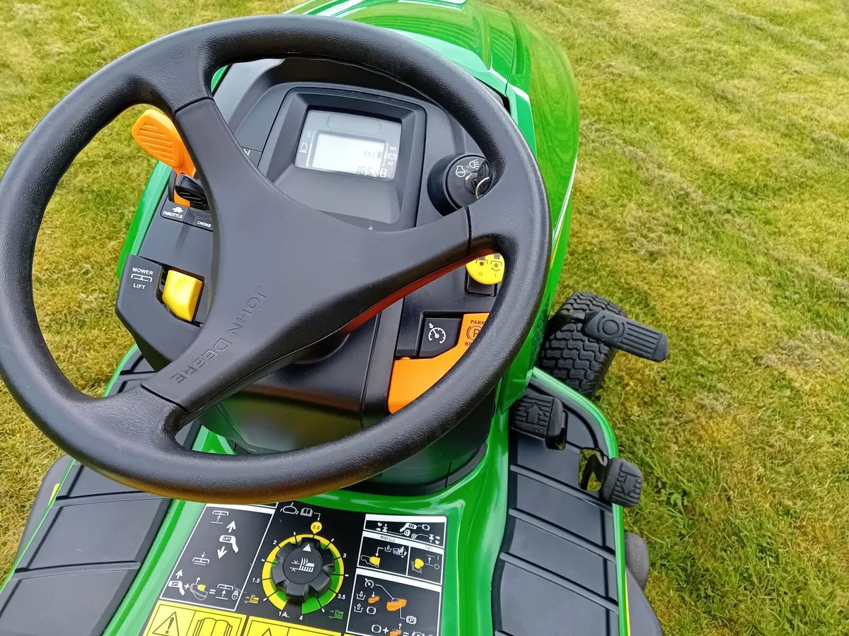 John Deere X350R Ride-On Lawnmower - Image 1
