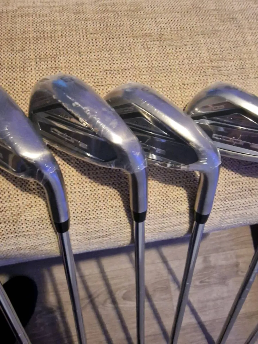New cobra DS adapt irons - Image 1