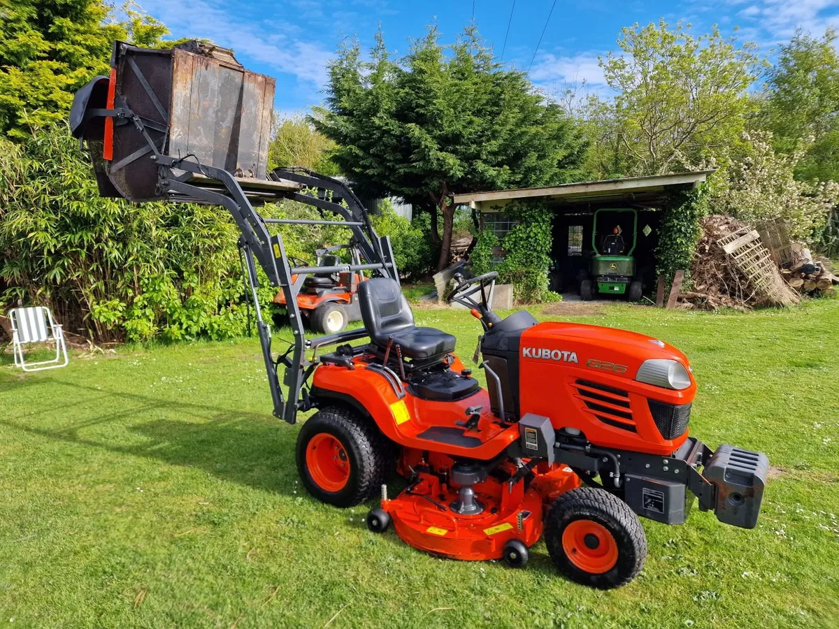 Kubota G26-II hi tip ride on mower lawnmower 400 h - Image 1