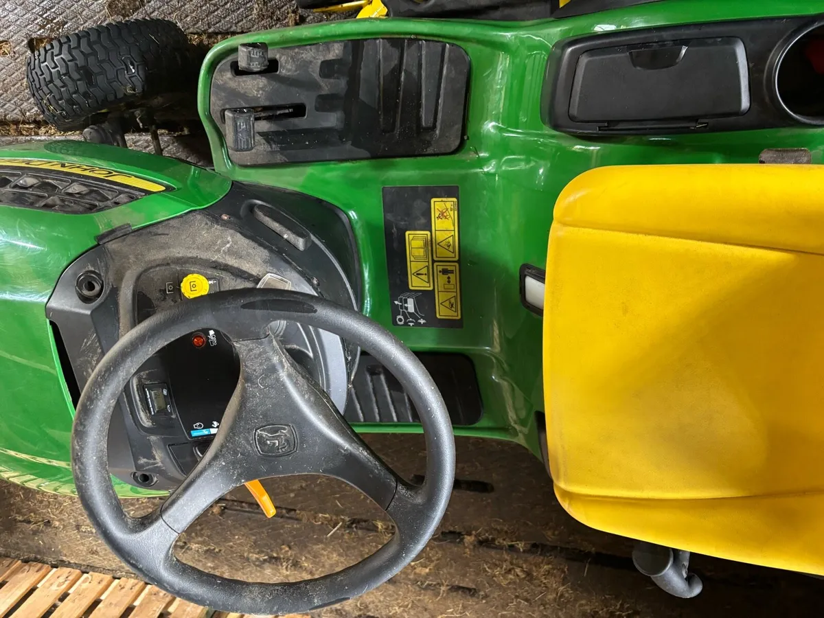 Ride on lawnmower - Image 3