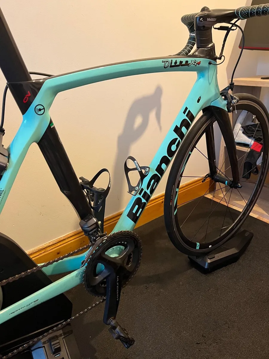 2020 Bianchi Oltre XR4 Ultegra Di2 Rim brakes - Image 2