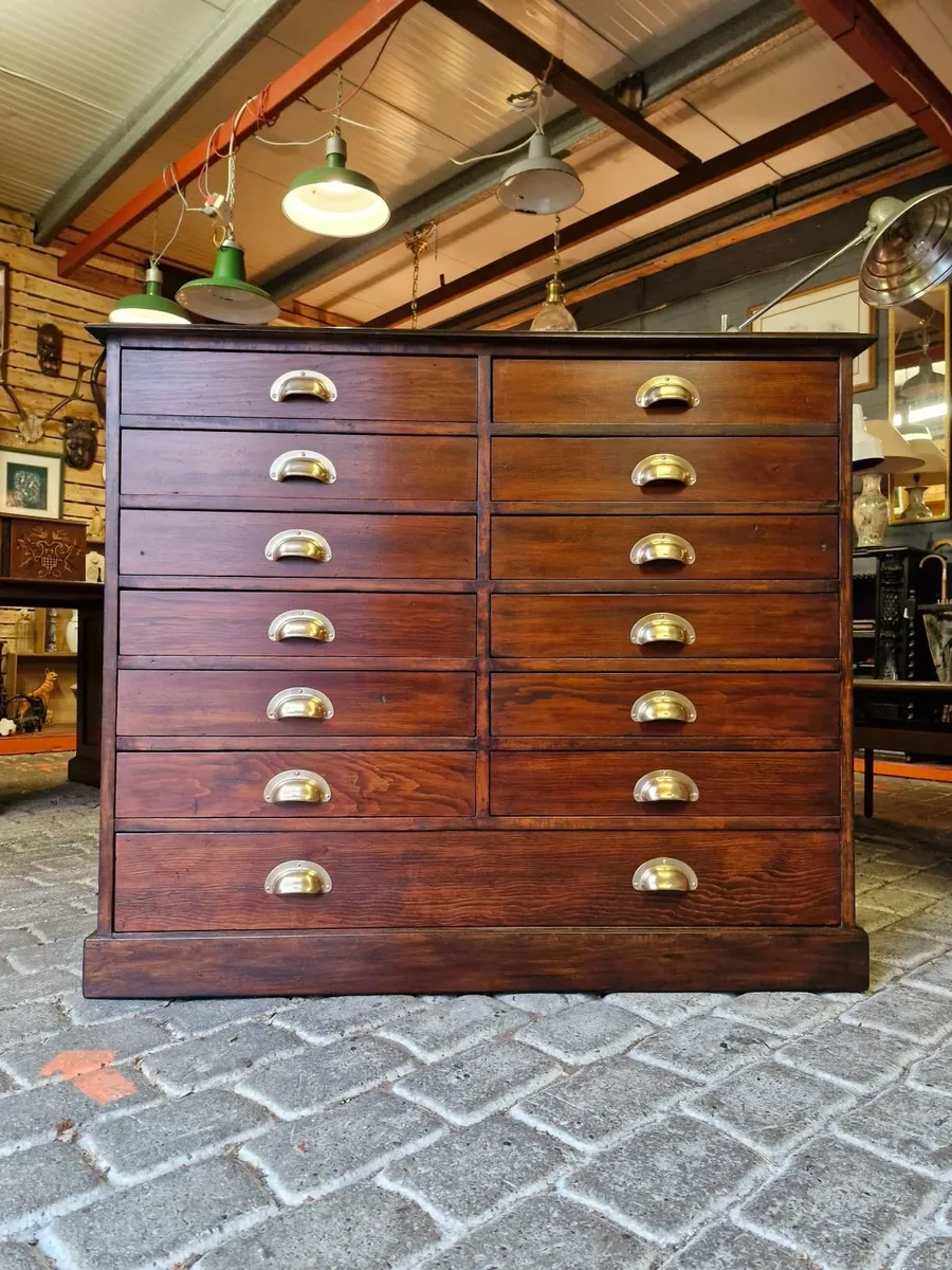 Chest - Image 1