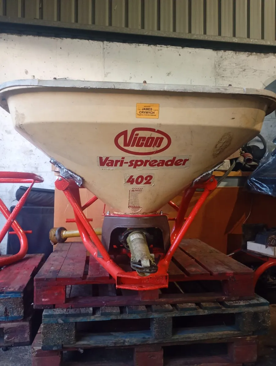Vicon 402 Fertilizer spreader 10 bag - Image 1