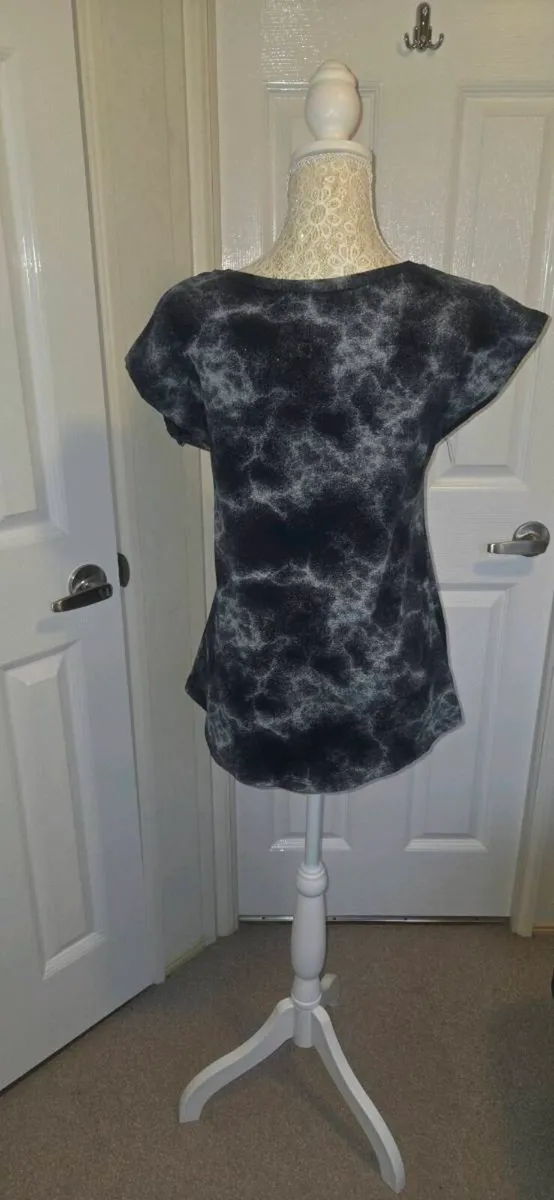 Made in Italy Black Grey Marble Print Stretch Top - Image 4