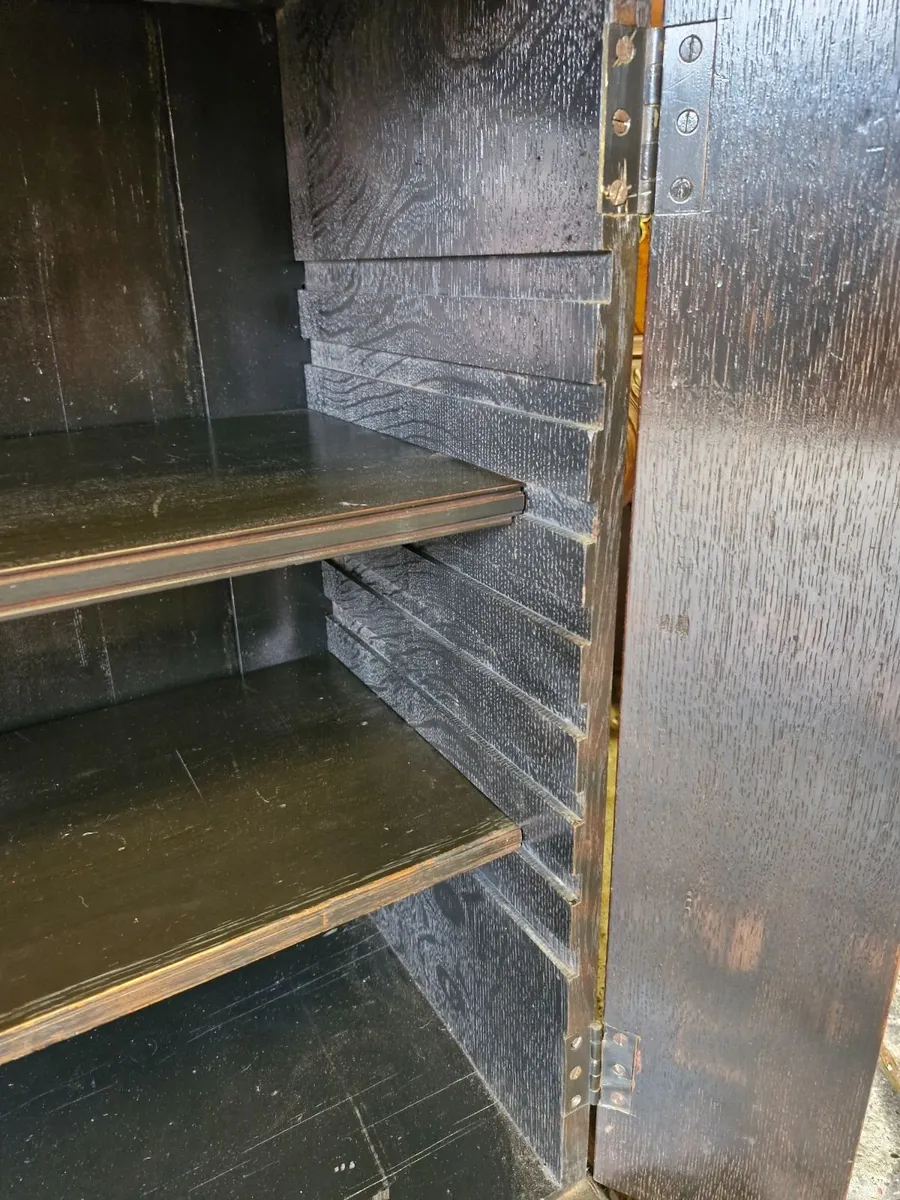 Cabinet - Image 3