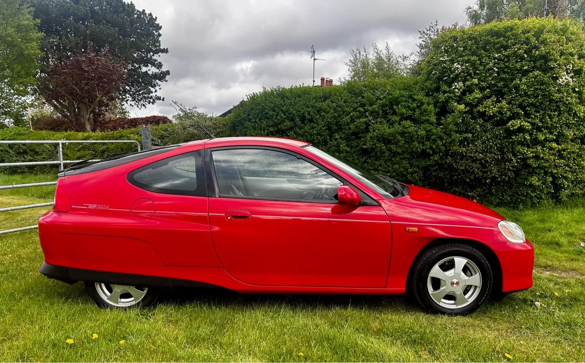 Rare Gen 1 Honda Insight Hybrid - Image 1