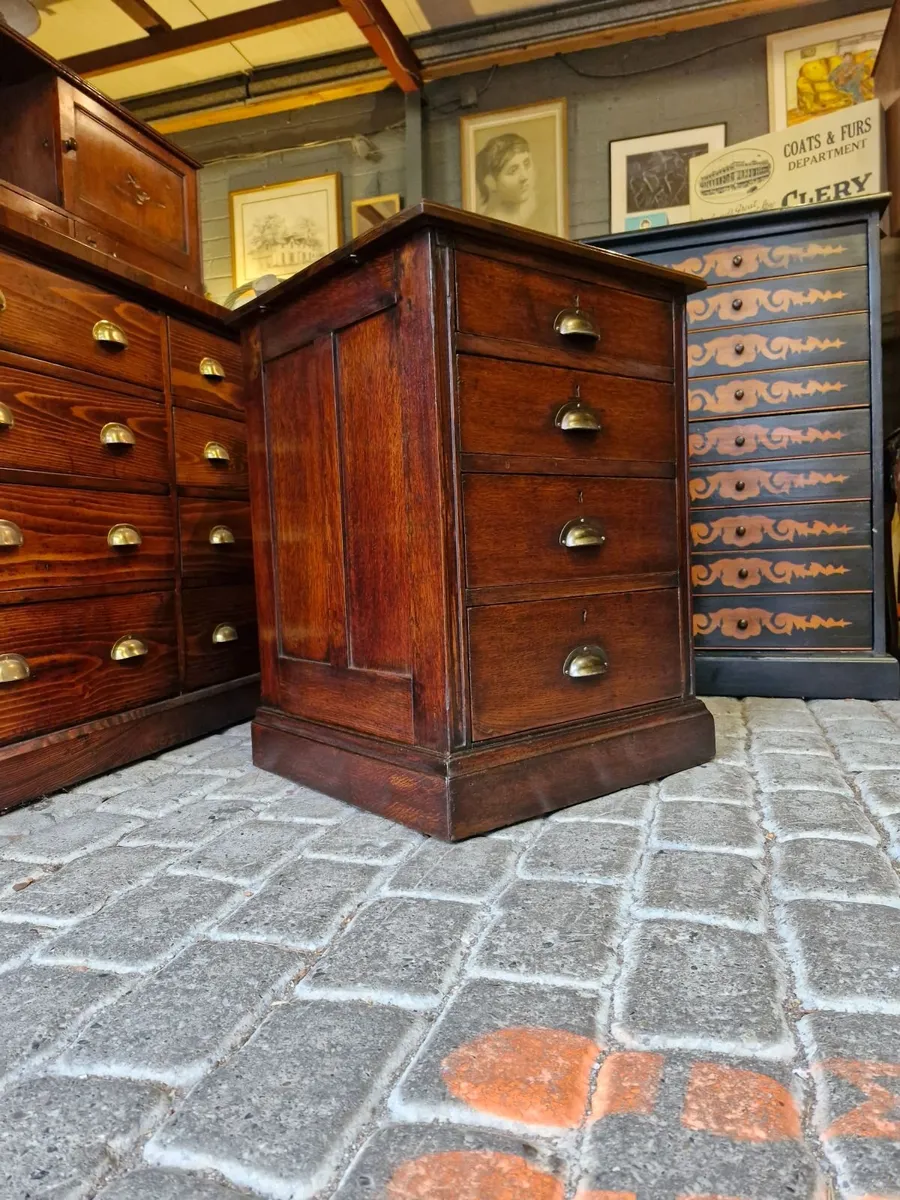 Chest - Image 4