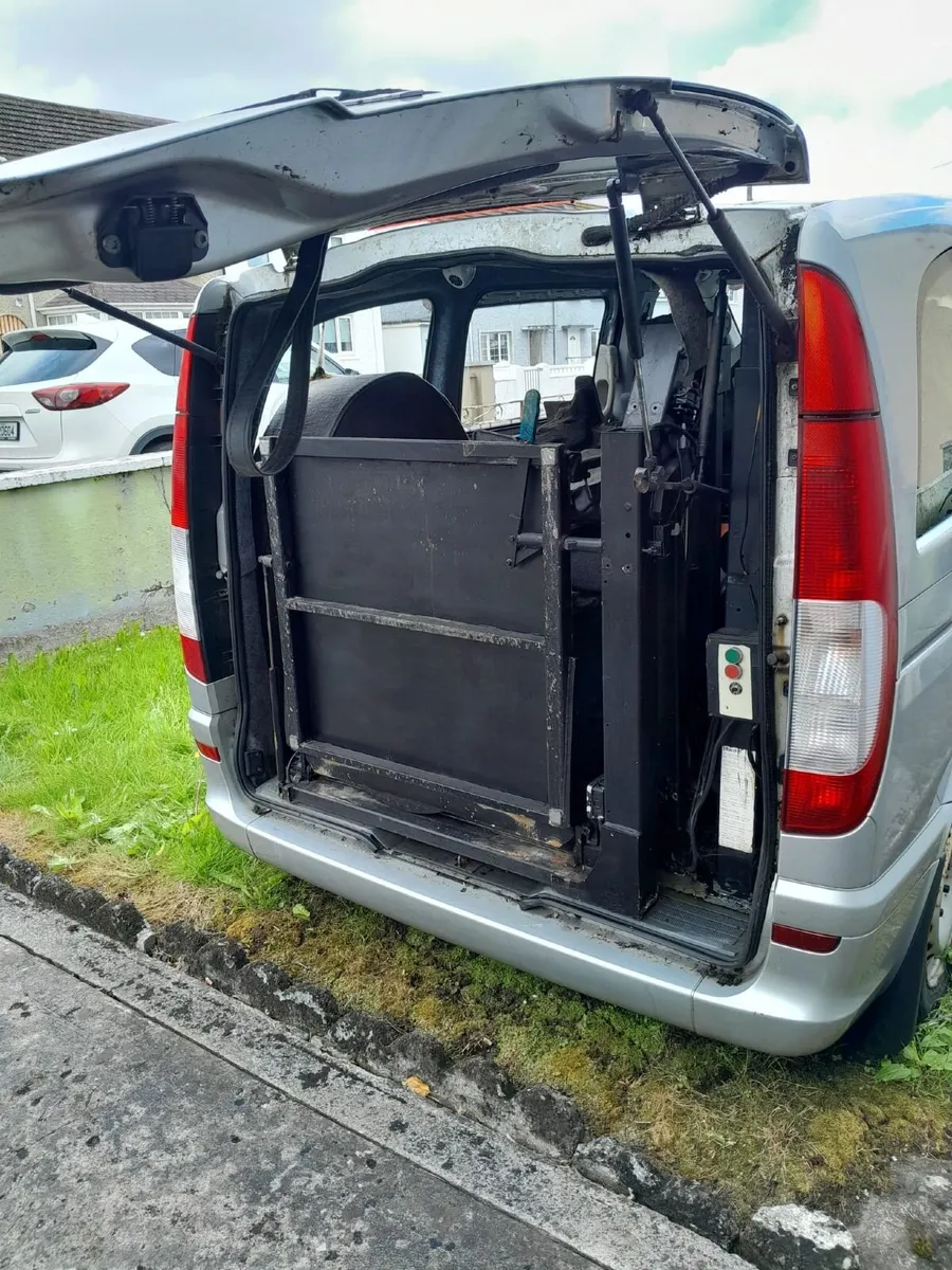 2004 Mercedes Vito - Image 4