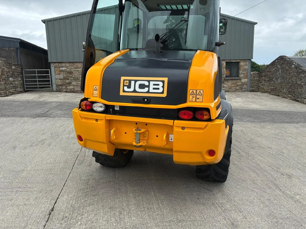 JCB - Image 3