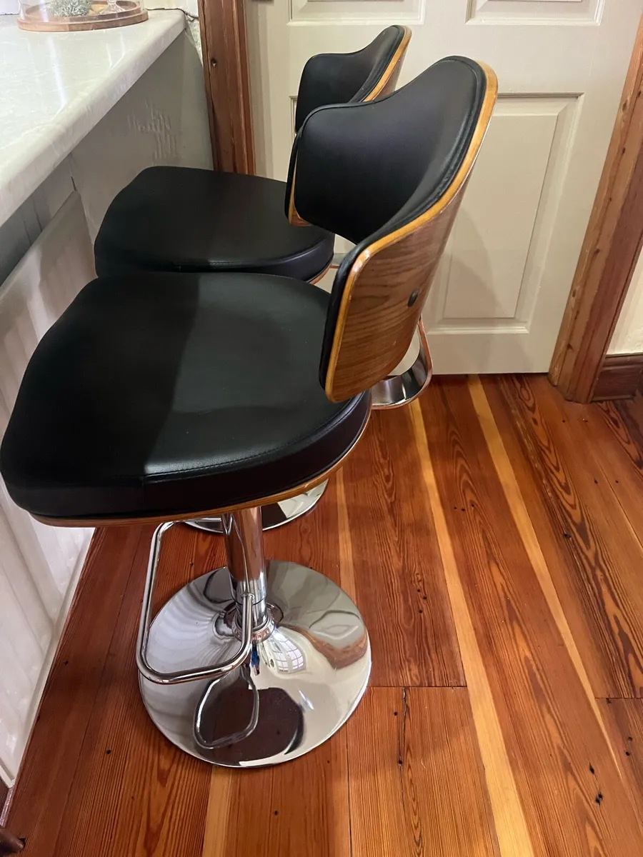 Two Bar stools - Image 2