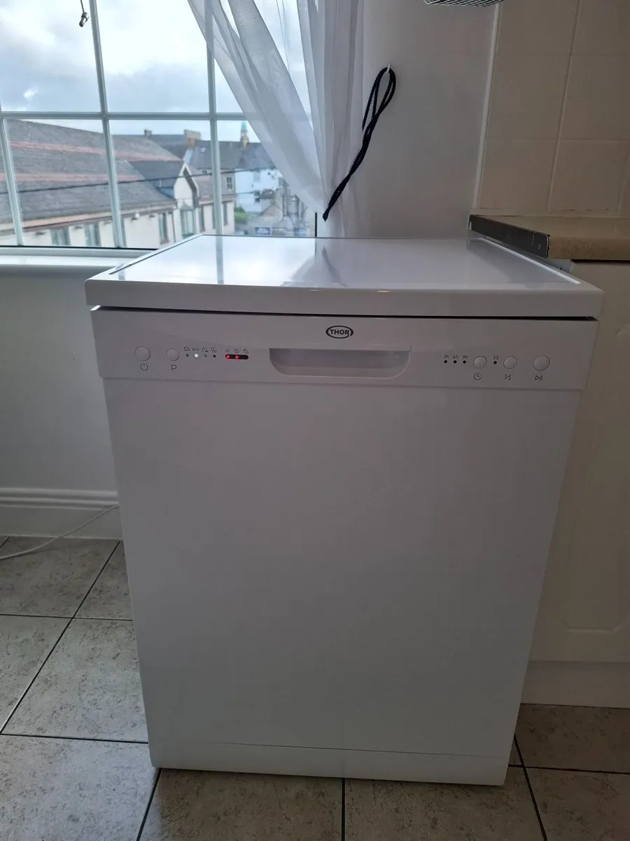 Dishwasher - Image 2