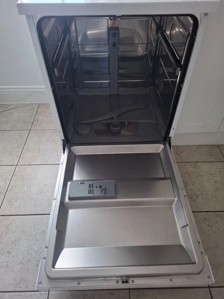 Dishwasher - Image 4