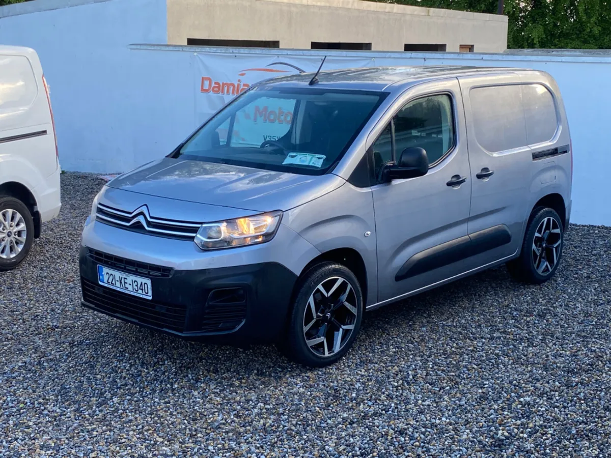2022 Citroen Berlingo  3 Seater - Image 4
