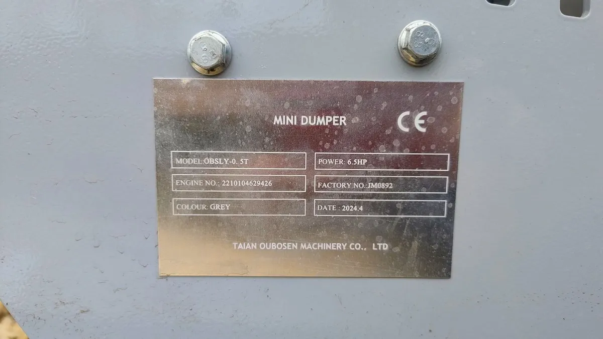 Mini dumper Only 3 hours - Image 2