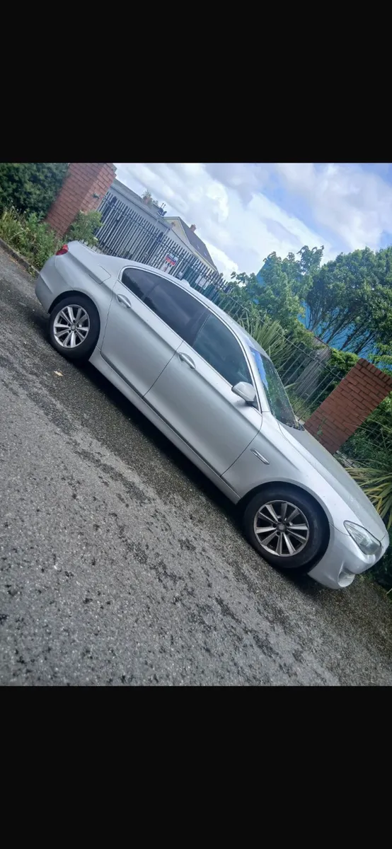 2012 bmw 520 d automatic  needs 2 windows - Image 2