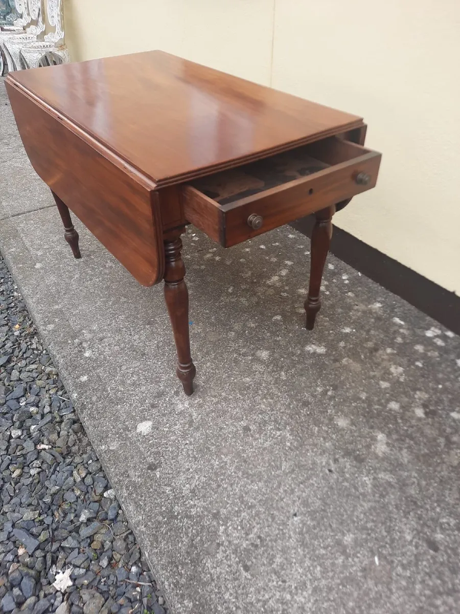 Antique Pembroke table - Image 2