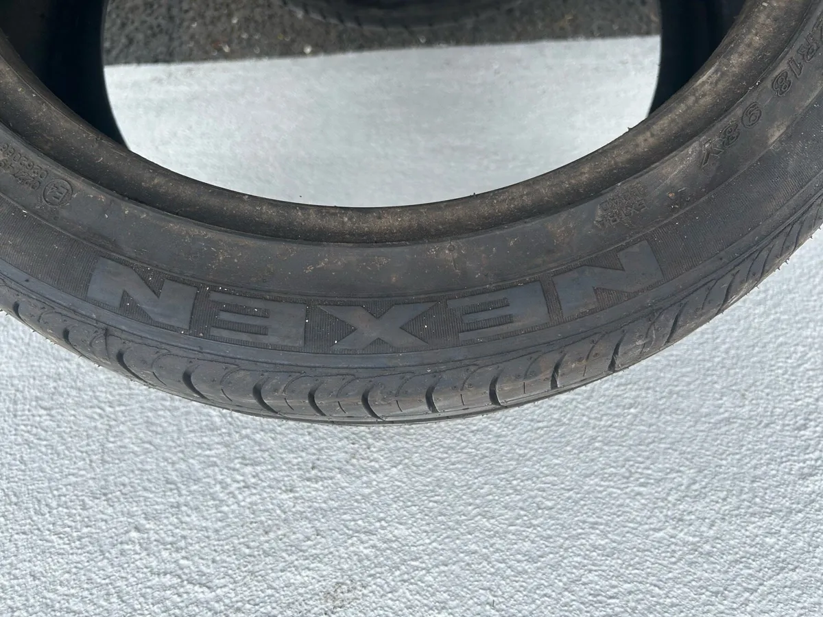Tyres 235 45 18. - Image 4