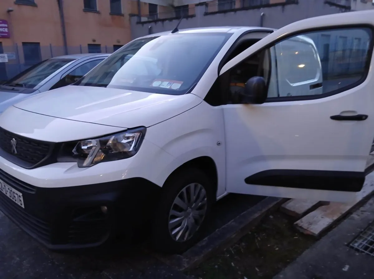 Peugeot Partner - Image 1