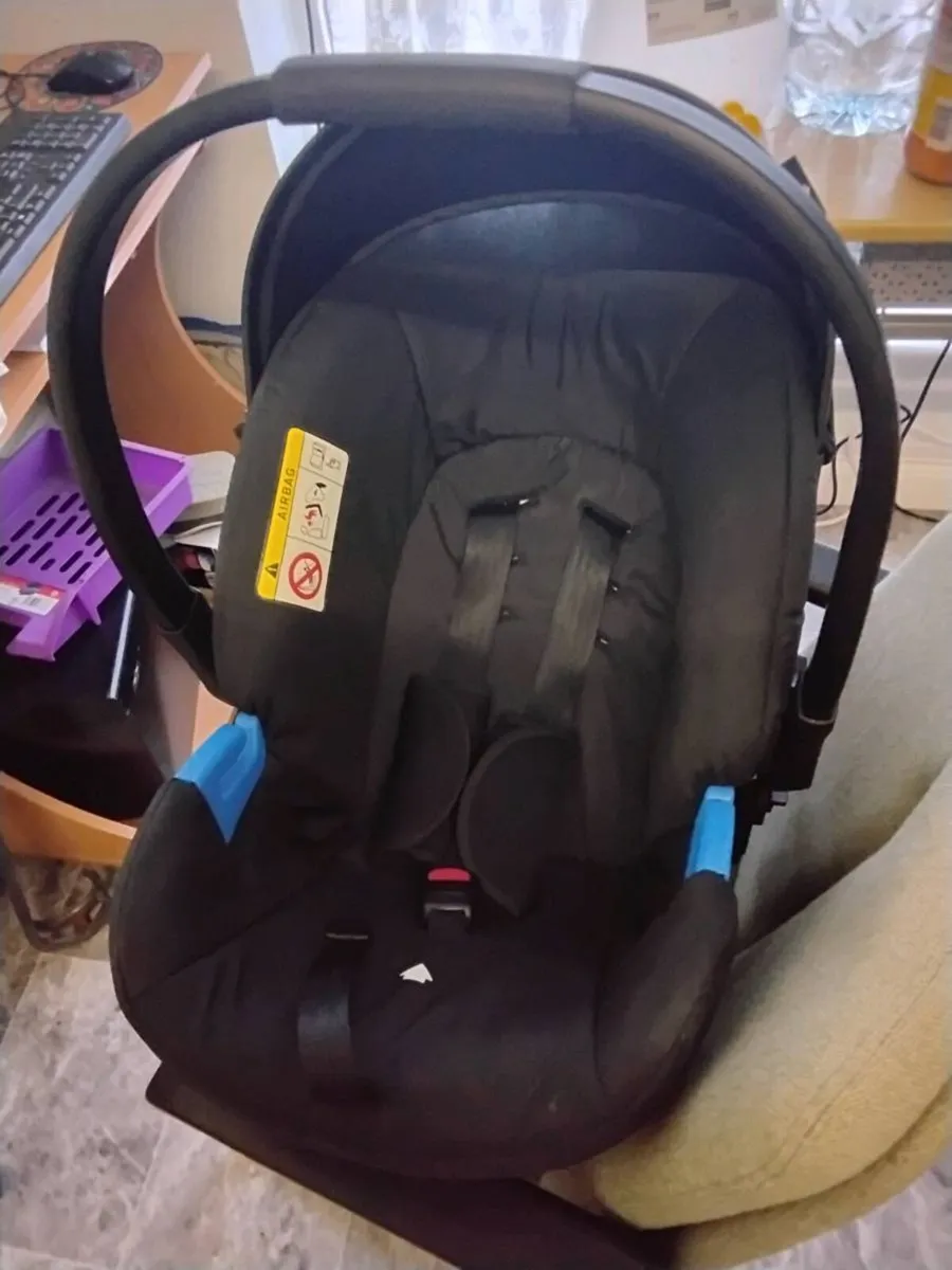 Baby car seat - Image 3