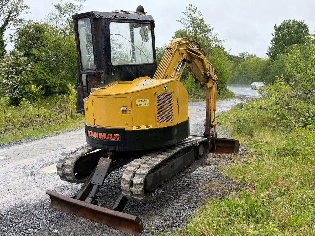 3 tone yanmar digger - Image 1
