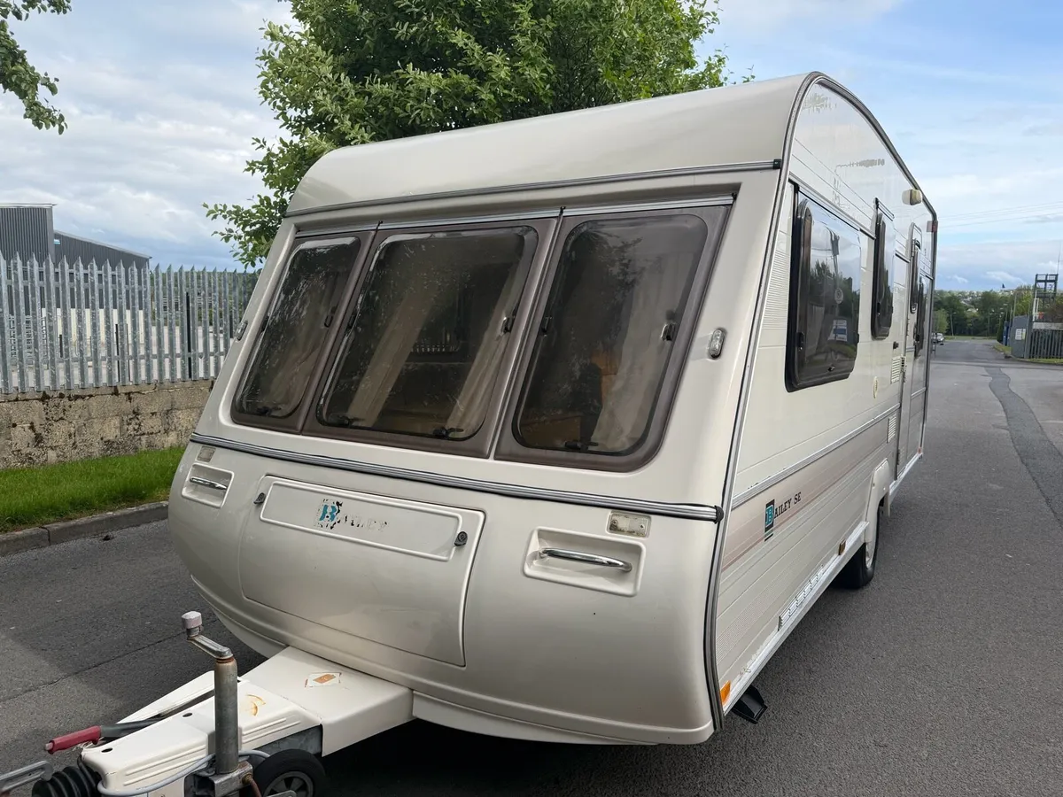 2002 bailey se caravan - Image 3
