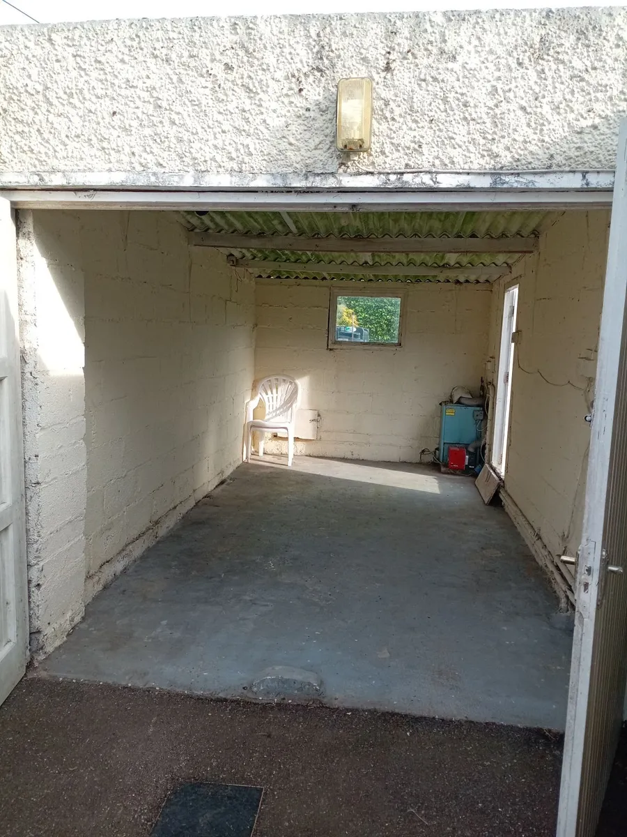 Cork City Bishopstown Prime Location Bungalow - Image 2