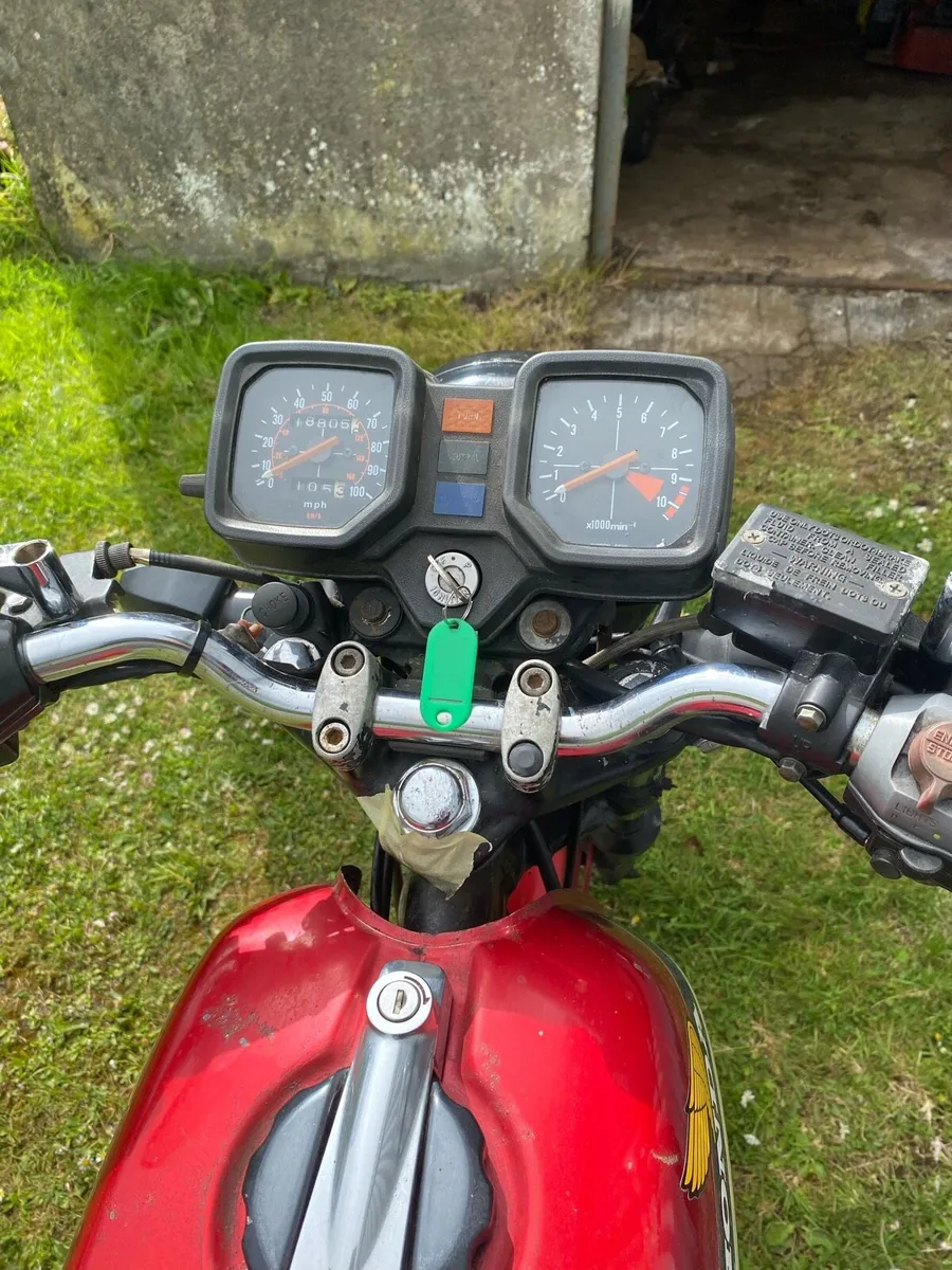 Motorcycle - Image 4