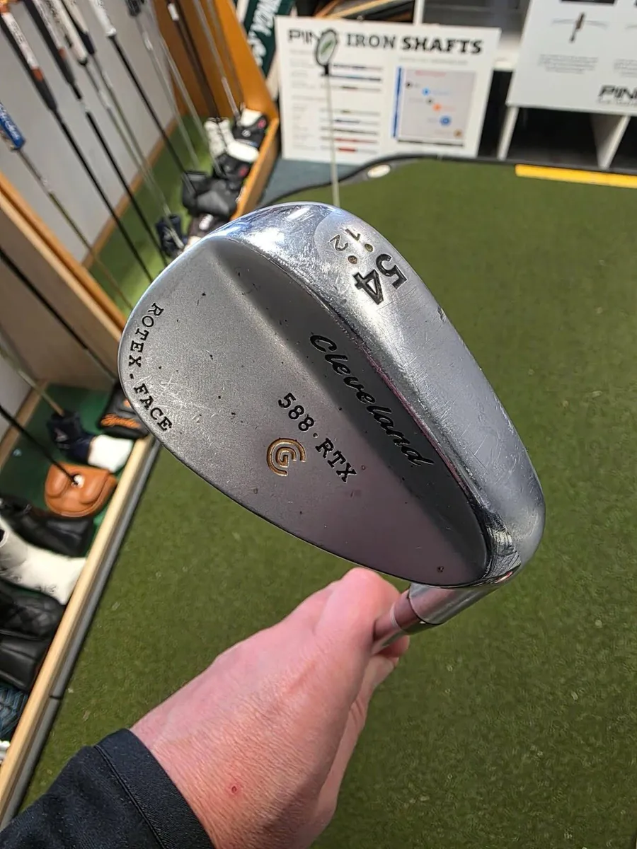 Cleveland Rtx Sand Wedge - Image 2