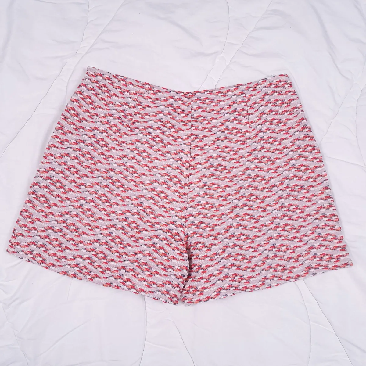 Milk & Honey Red Pink Tweed Shorts Size L - Image 4